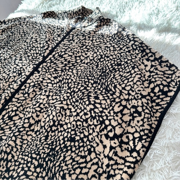 Grace the Perfect Fit Animal Print Zip Poncho Sweater – Size L - Picture 11 of 16